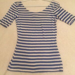 Rue21 medium white & blue blouse